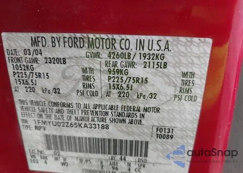 2005 Ford Escape Xls z USA, uszkodzony, nr VIN 1FMYU02Z65KA33188